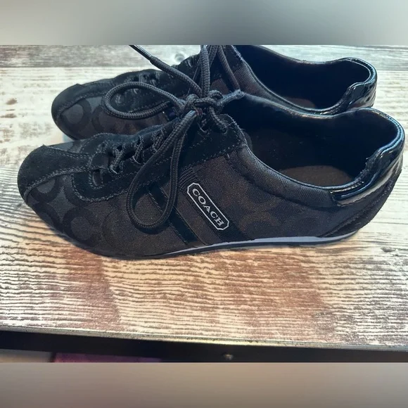 Coach Kathleen Black Signature Sneakers – Size 8 (Y2K Vintage) - Picture 4 of 11